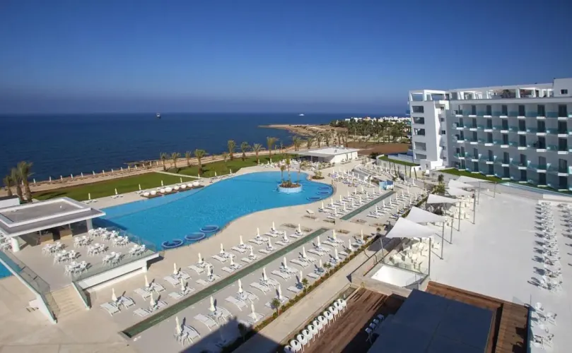 King Evelthon Beach Hotel and Resort