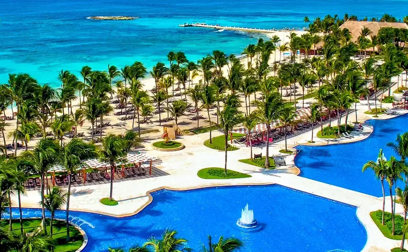 Barcelo Maya Grand Resort